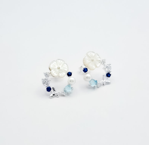 Arete Flor Blanca Zirconia