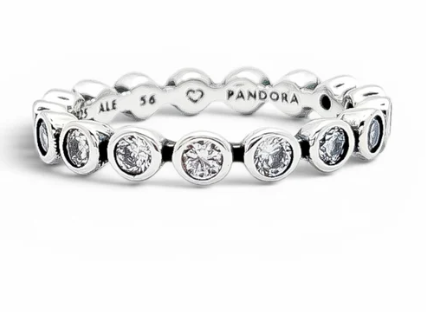 Anillo Zirconias