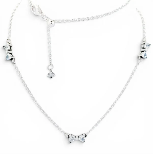 Collar Moños Blancos